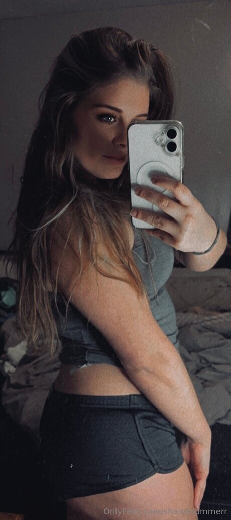 Shainasummerr sex model pics