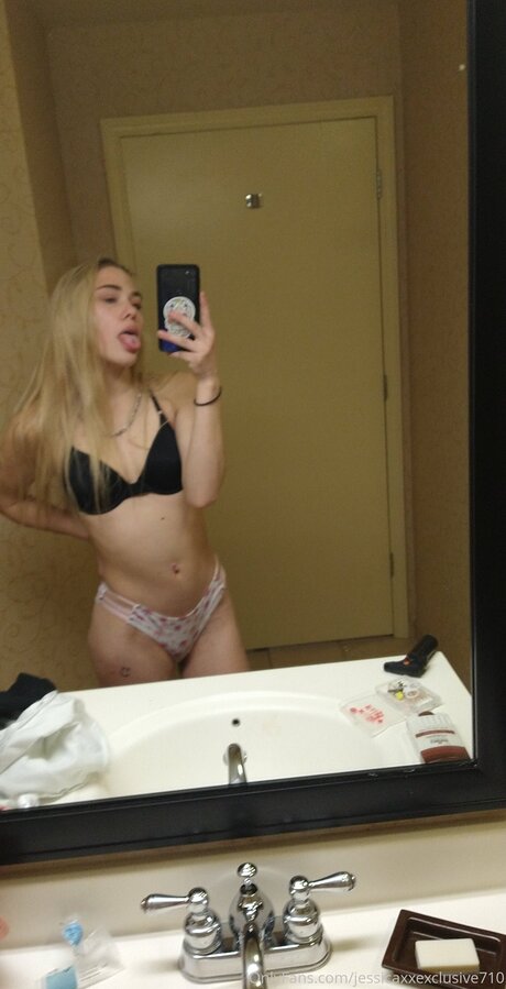 Jessicaxxexclusive710 nude star images