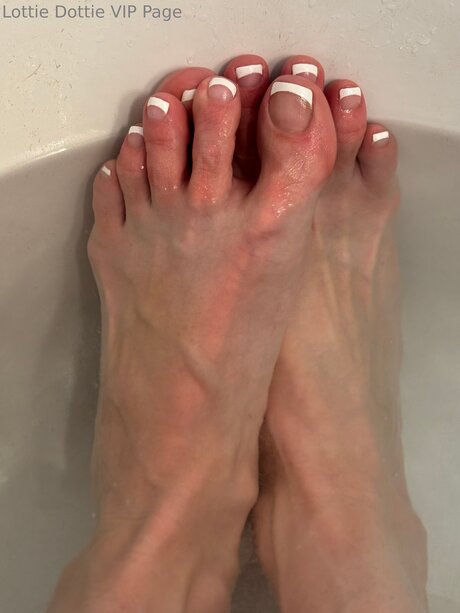 Lottiedottievip actrice libre photos