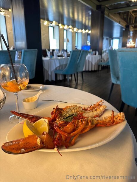 Riveraemmaa estrella de alta definición fotos