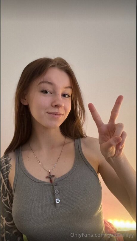 Goldenlilyy pornstar naked img