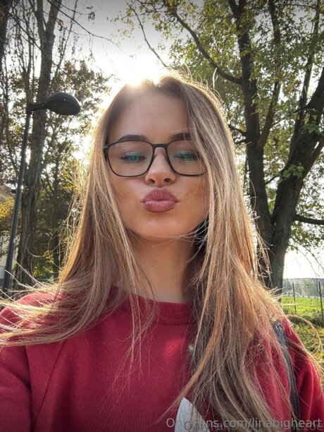 Linabigheart estrella desnuda foto