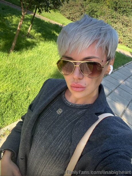 Linabigheart desnudos de modelos foto