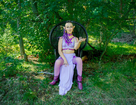 Wearywitchlingfree modèle sexy photos