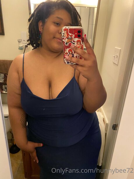Hunnybee72 haut modèle images