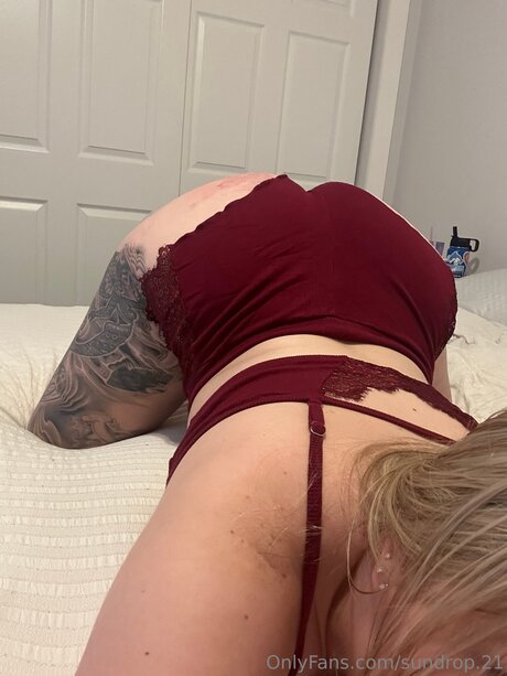 Sundrop 21 model sexy img