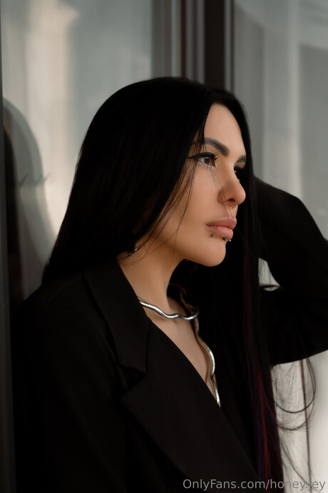 Mikotyan beautiful pornstar pictures