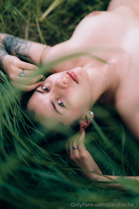 Parubocha I bonita estrella foto