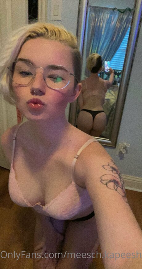 Meesch Kapeesh pornstar hot pic