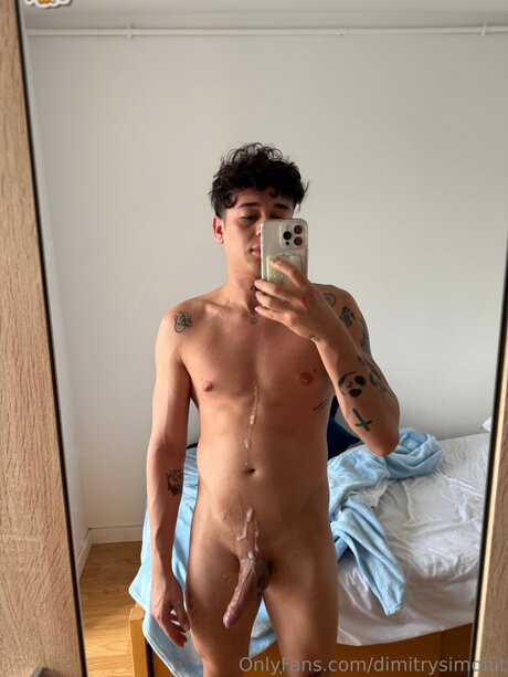 Dimitrysimonit star du porno érotique des photos