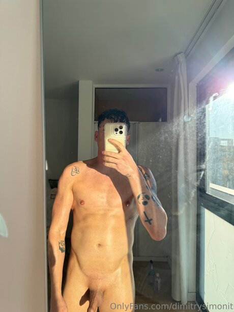 Dimitrysimonit star exclusive pictures