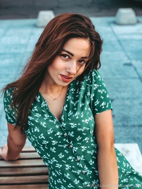 Inimitable Sara sexo estrella porno archivo