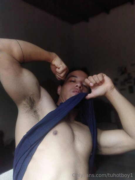 Tuhotboy1 modelo xxx archivo