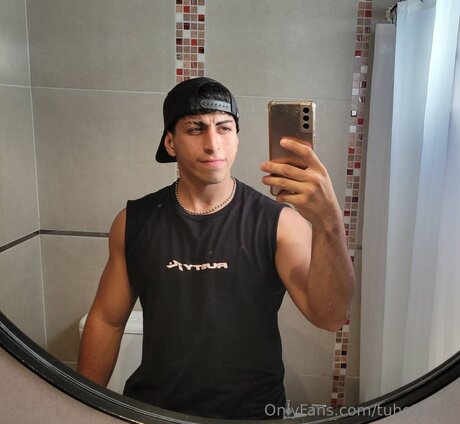 Tuhotboy1 star nude pics