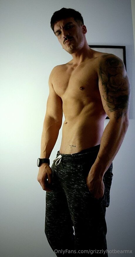 Grizzlyhotbearmx estrella exclusiva imágenes
