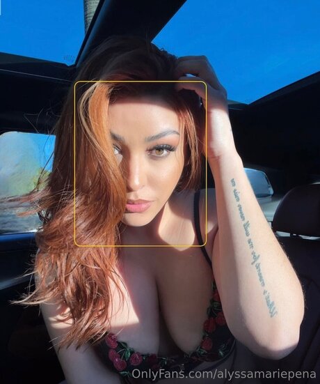 Alyssamariepena art modèle des photos