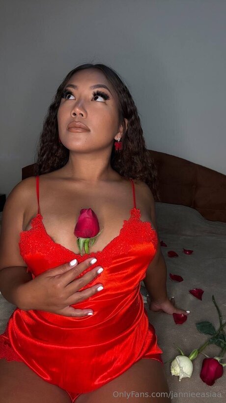 Jannieeasiaa bonita actriz archivo