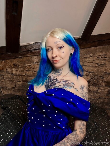 Coyemoo adult actress picture