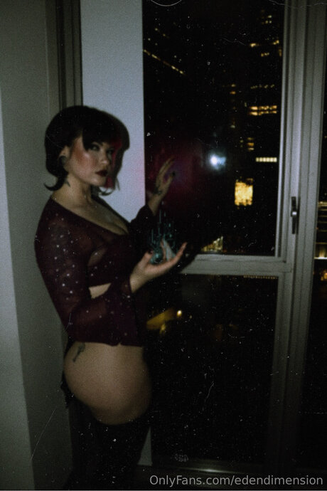 Edendimension modelo desnudo galerías