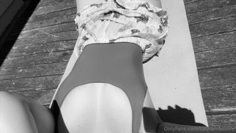 Sashamaeslife nude pornstar pics