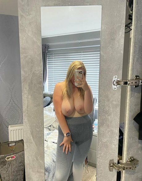 Charlotte morgan star exclusive photo