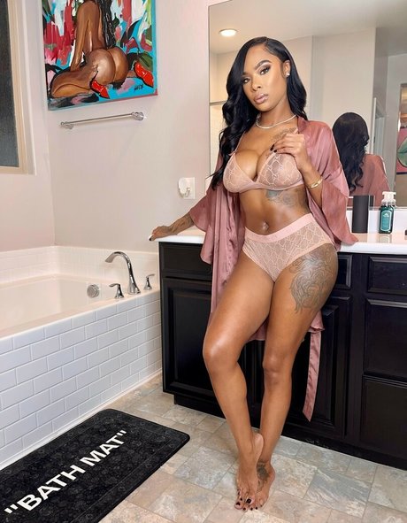 Shay brown hd model images