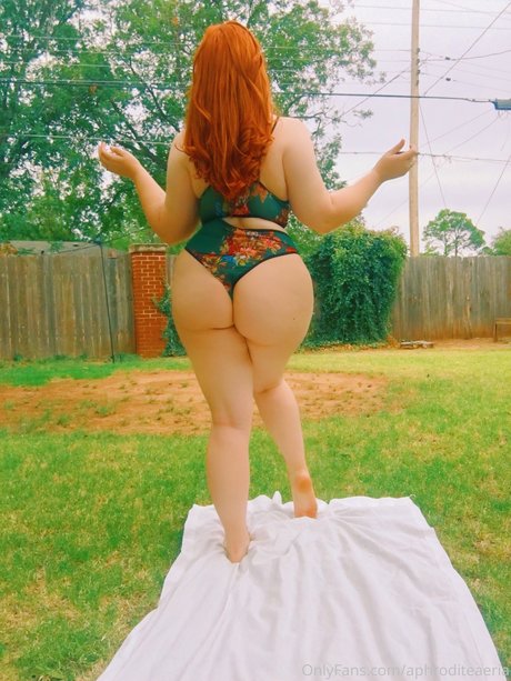 Allisonivyx modelo desnuda galerías