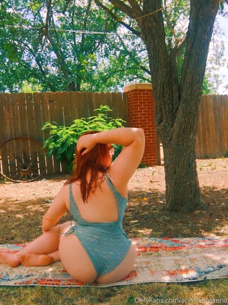 Allisonivyx beau modèle photo