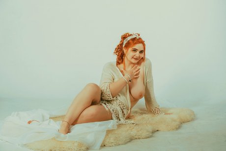 Allisonivyx actrice de nus img