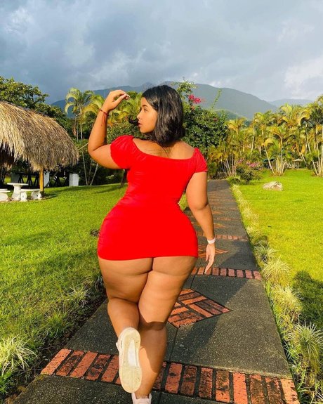 Angie Acosta star du porno xxx des photos