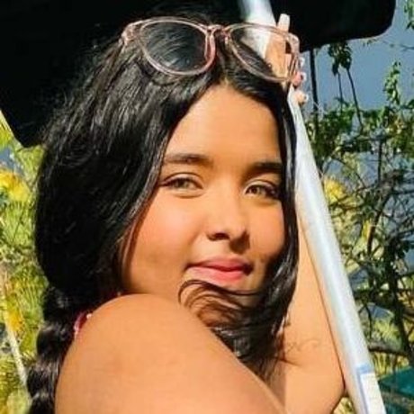 Angie Acosta modelo libre imágenes