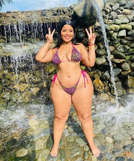 Angie Acosta meilleure star du porno image