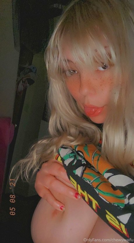 Chewywaifu actrice pornographique images