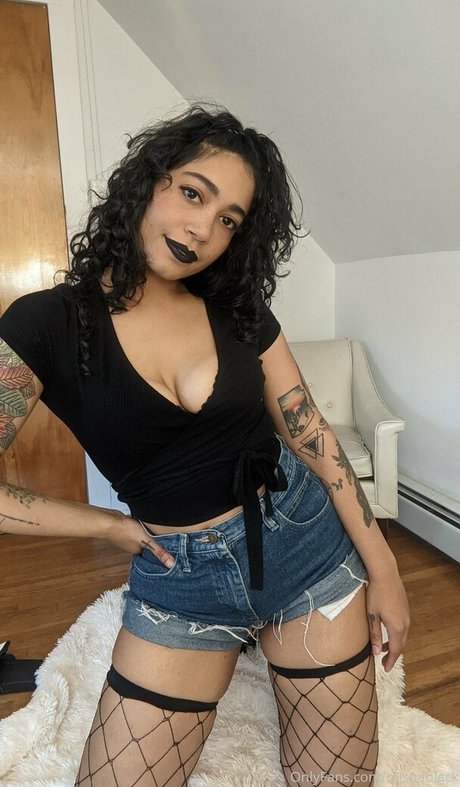 Misha Black actrice exclusive photos