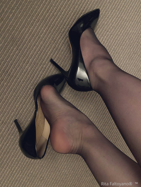 Rita Faltoyano top star collection