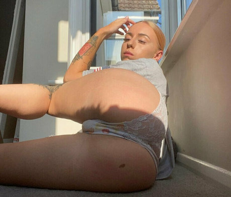 Angel Grey_ Miniatura