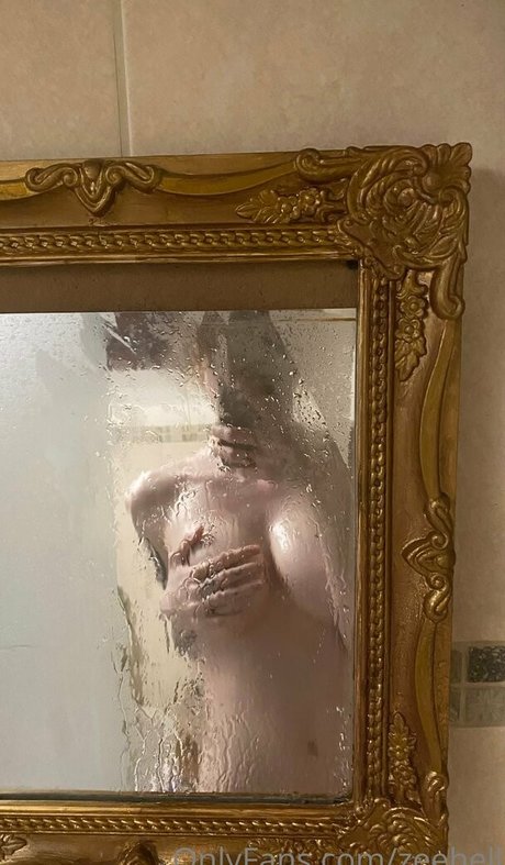 ZeeHell modèle chaud img