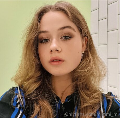 Mimmi Mi star du porno sympa galerie