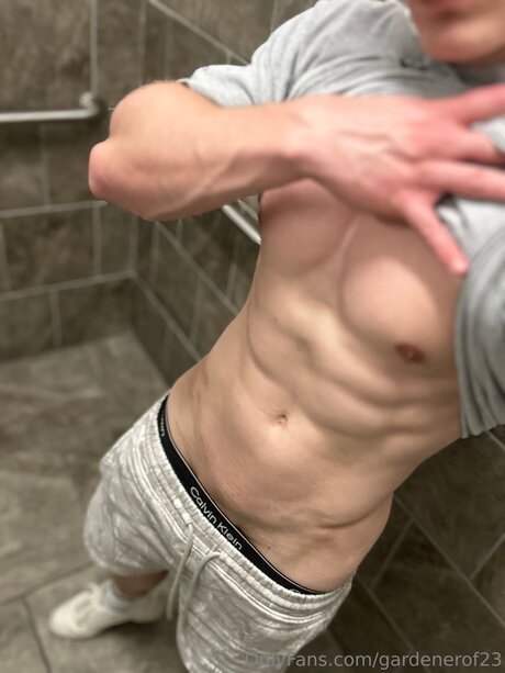 Gardenerof23 modelo de alta definición archivo