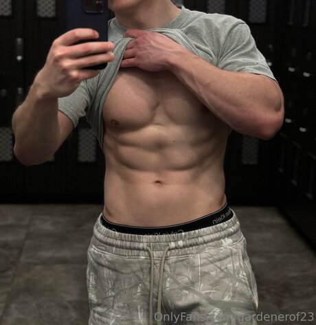 Gardenerof23 actrice pornographique photos