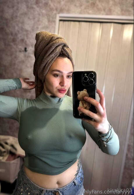 Tiny4 Kira1 modèle érotique collection