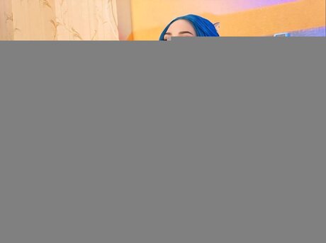 Tiny4 Kira1 étoile chaude archive