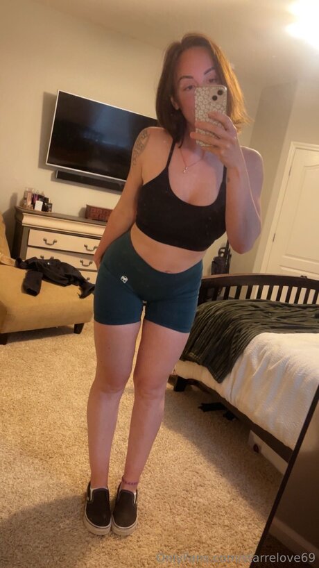 Starrelove69 estrella porno hermosa galería