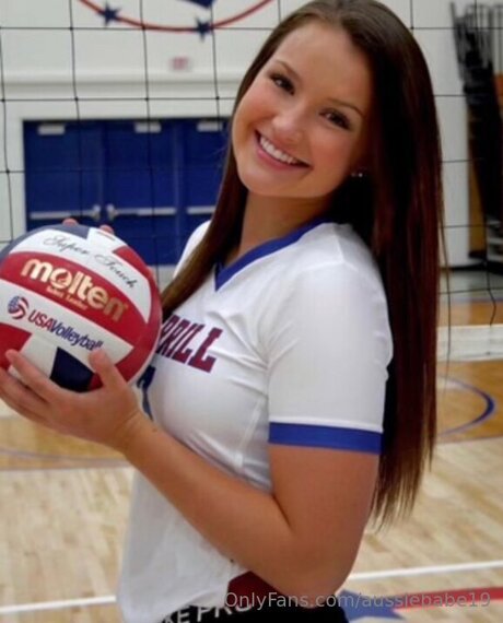 Aussiebabe19 naked model images