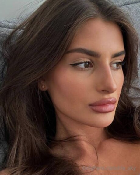 Ria Sky modelo superior galería