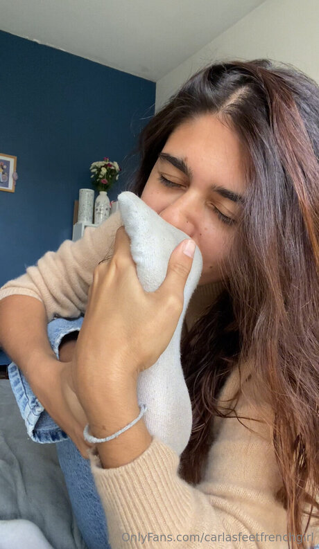 Carlasfeetfrenchgirl actrice nue des photos