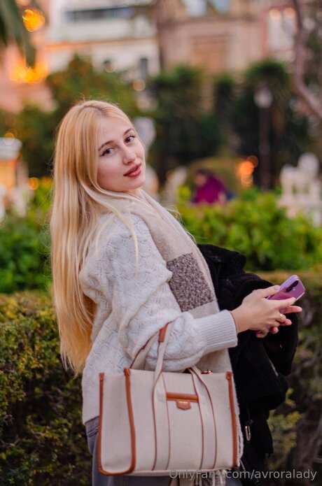 Avroralady modèle pornographique img