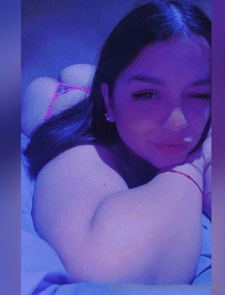 Goddessmery modèle adulte img
