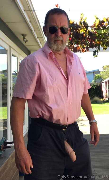 Cigardad65 actrice nue image