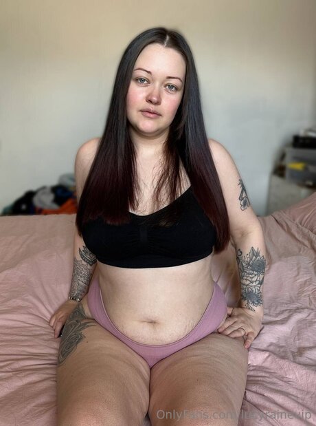 Lucyrainevip model exclusive pic